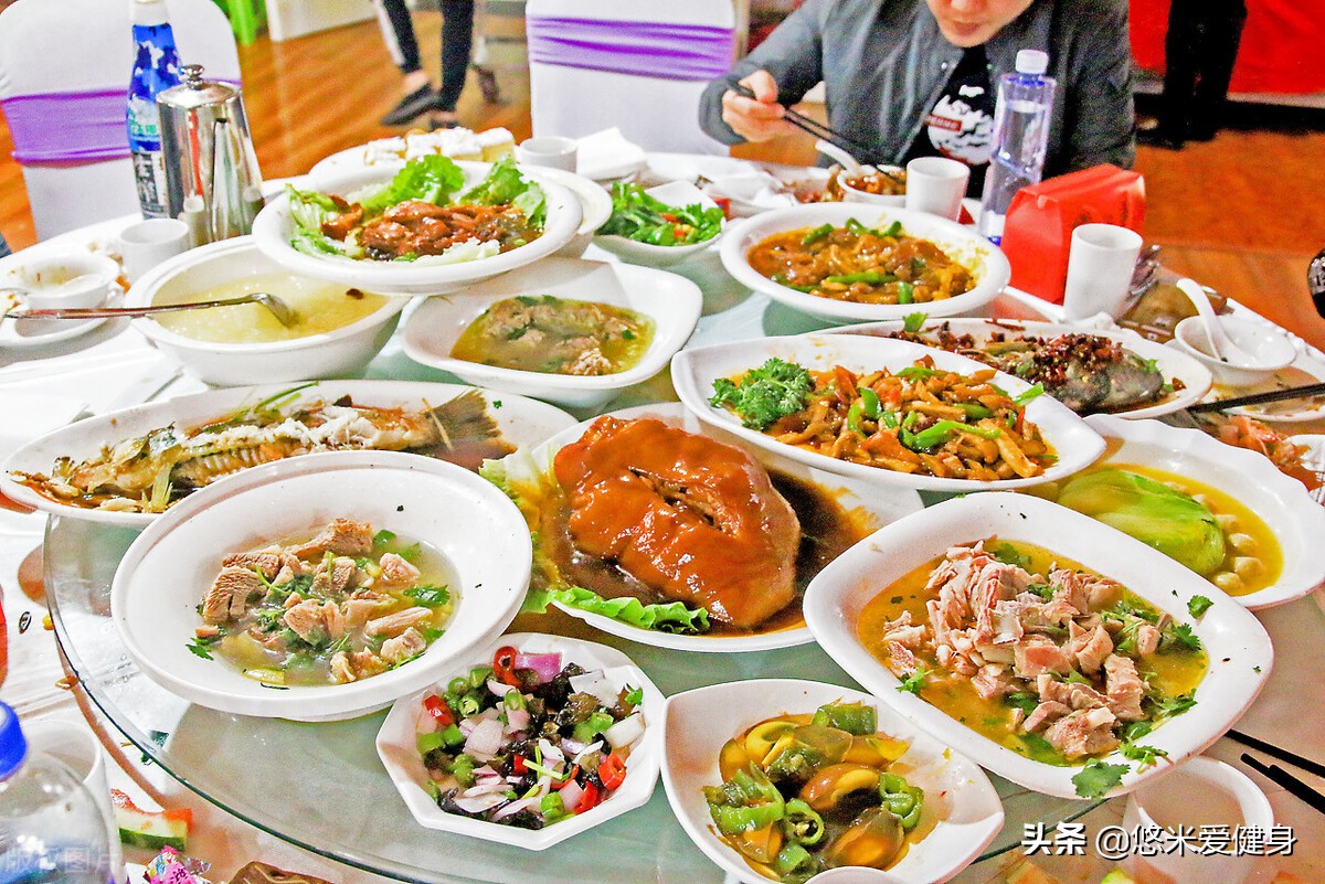 减肥期间经常聚餐怎么吃,减肥期间吃饭要注意什么