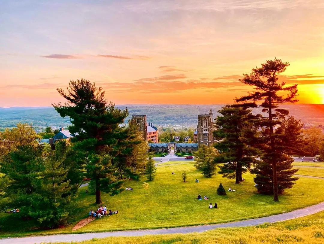 美国10所顶尖大学,美国有名十所大学