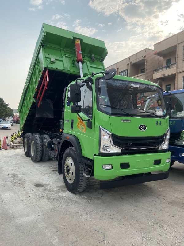 装15吨货合规不超载，重汽豪曼6x4小三轴自卸车值得期待