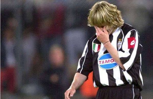 球场上的悲情,球场悲伤时刻