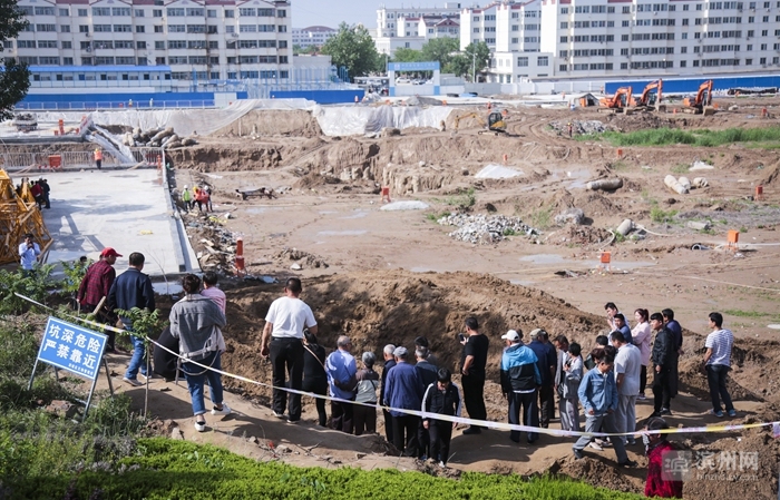 2018时光已走滨州日报90后小美摄影记者定格了您的最美