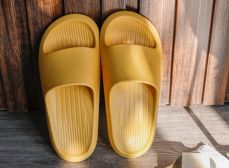 月销95000+的香蕉船拖鞋，居然30块都不要？上脚1s弹走1天疲劳