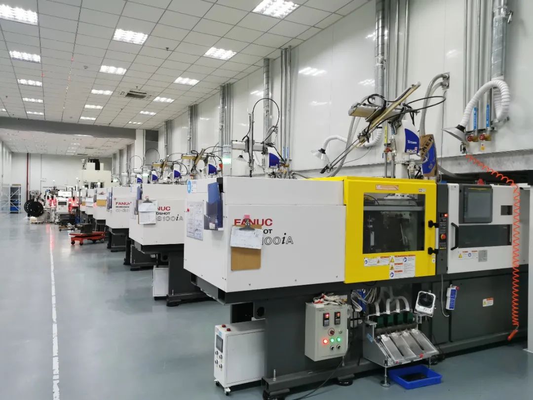 阿里巴巴园区星巴克,阿里巴巴100亿造车项目