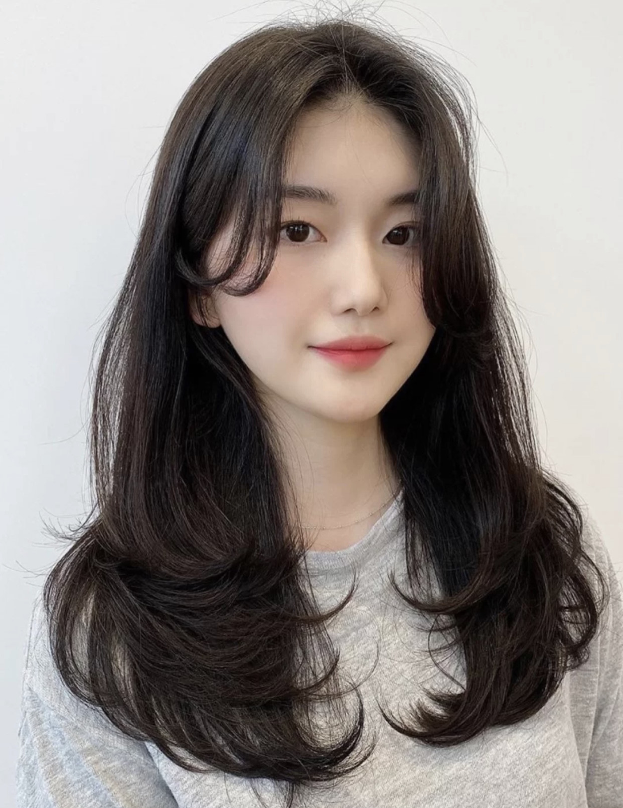 今年流行女超短发方脸,圆胖脸女生适合的超短发减龄