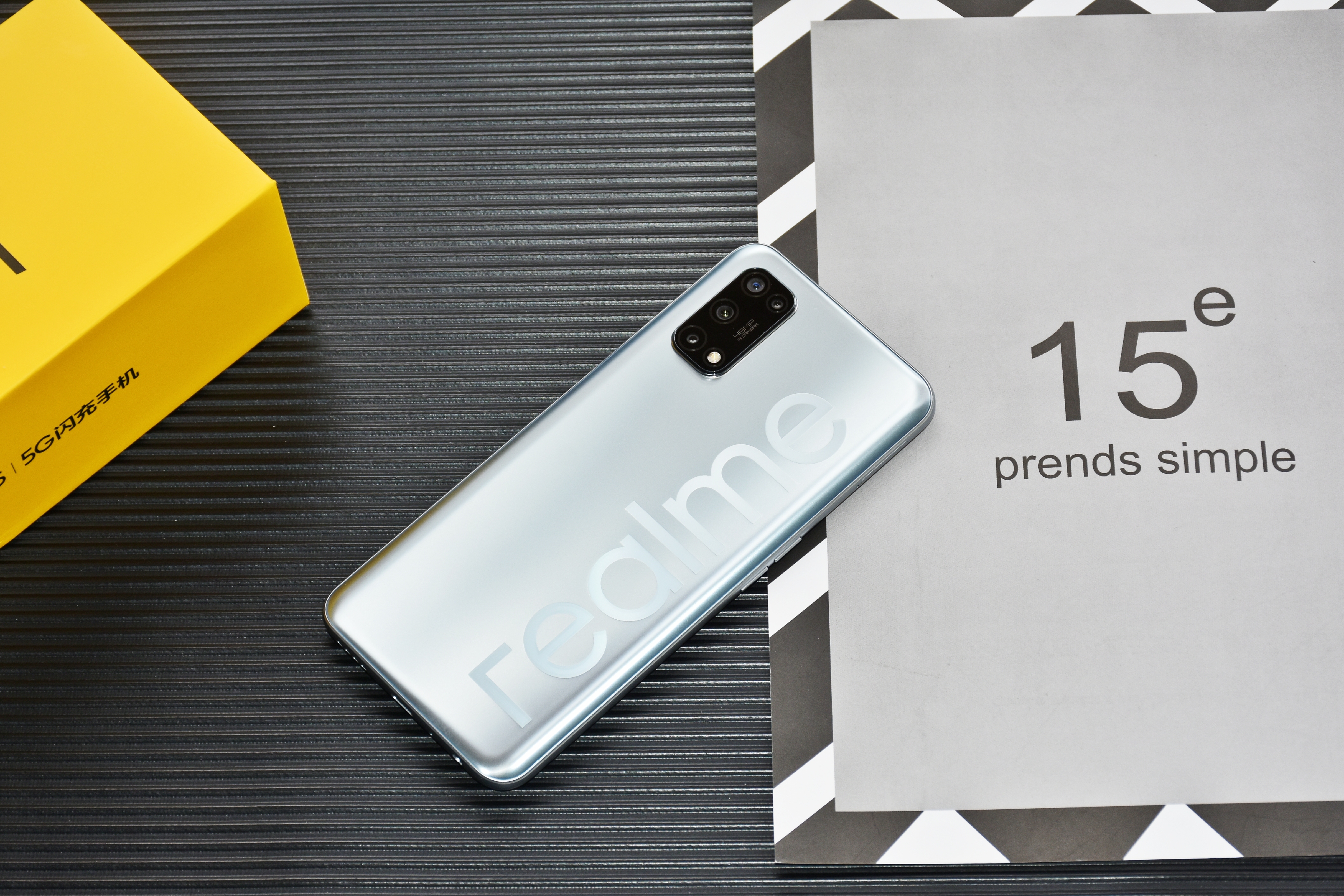 真我v55g,真我v5对比v15