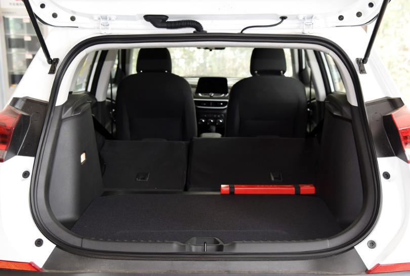 雪佛兰创酷尺寸对比逍客,17款雪佛兰创酷功能详解