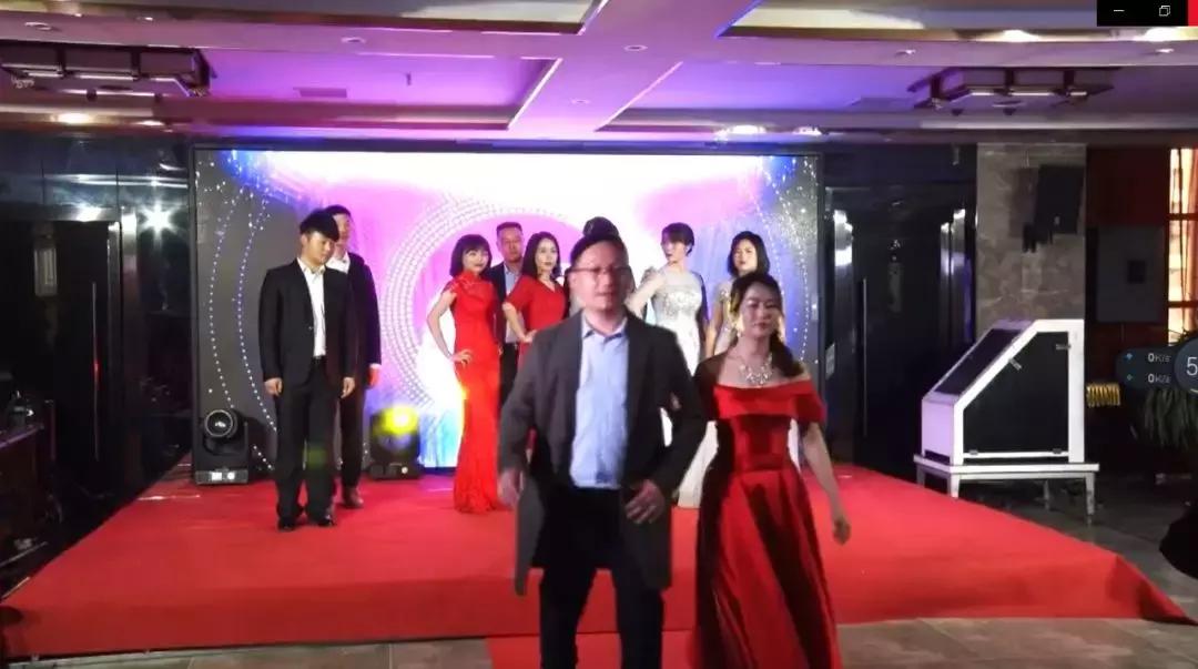 最牛装饰公司展厅布置,最牛网红装饰公司