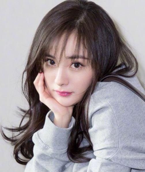 10岁女童脸大适合什么刘海显脸小,又显白又显脸小的刘海发型