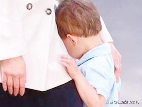 宝宝胆小但很聪明,宝宝胆小又坚强