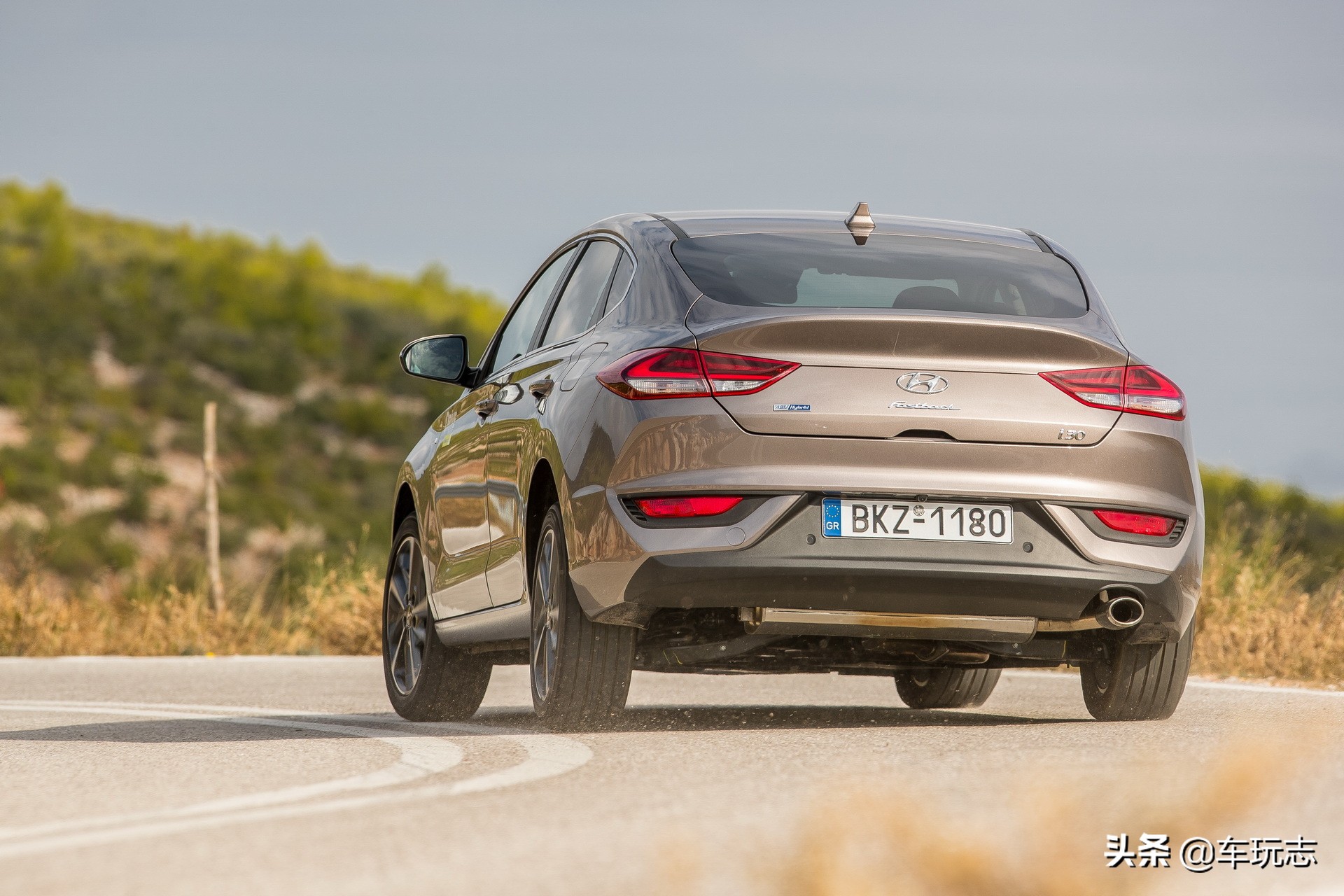 现代伊兰特新款1.5试驾,试驾现代伊兰特1.5cvt