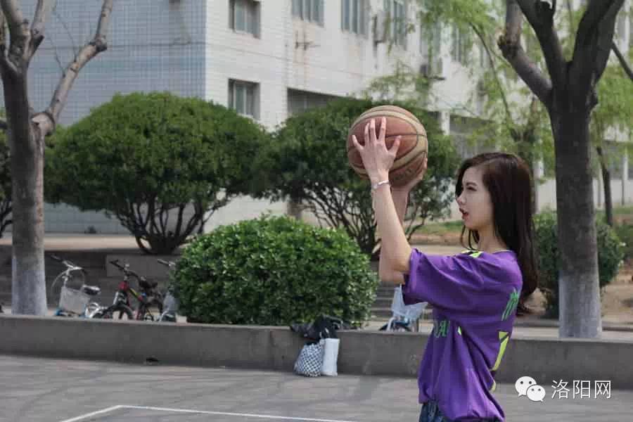 洛阳师范学院粟晓雪：天生美颜，沉鱼落雁！