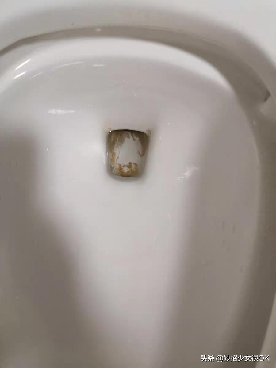 可乐加洗衣粉可以除马桶污渍吗,可口可乐能去除马桶尿渍吗