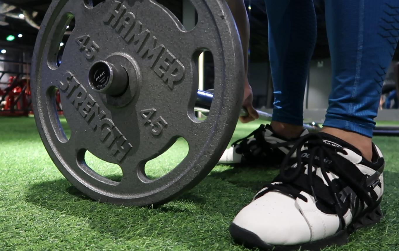 正确深蹲锻炼法锻炼臀肌,如何激活臀部肌肉比深蹲更有效