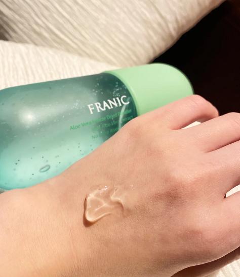 芦荟胶可以当补水面膜使用吗,芦荟胶可以当补水面膜用吗