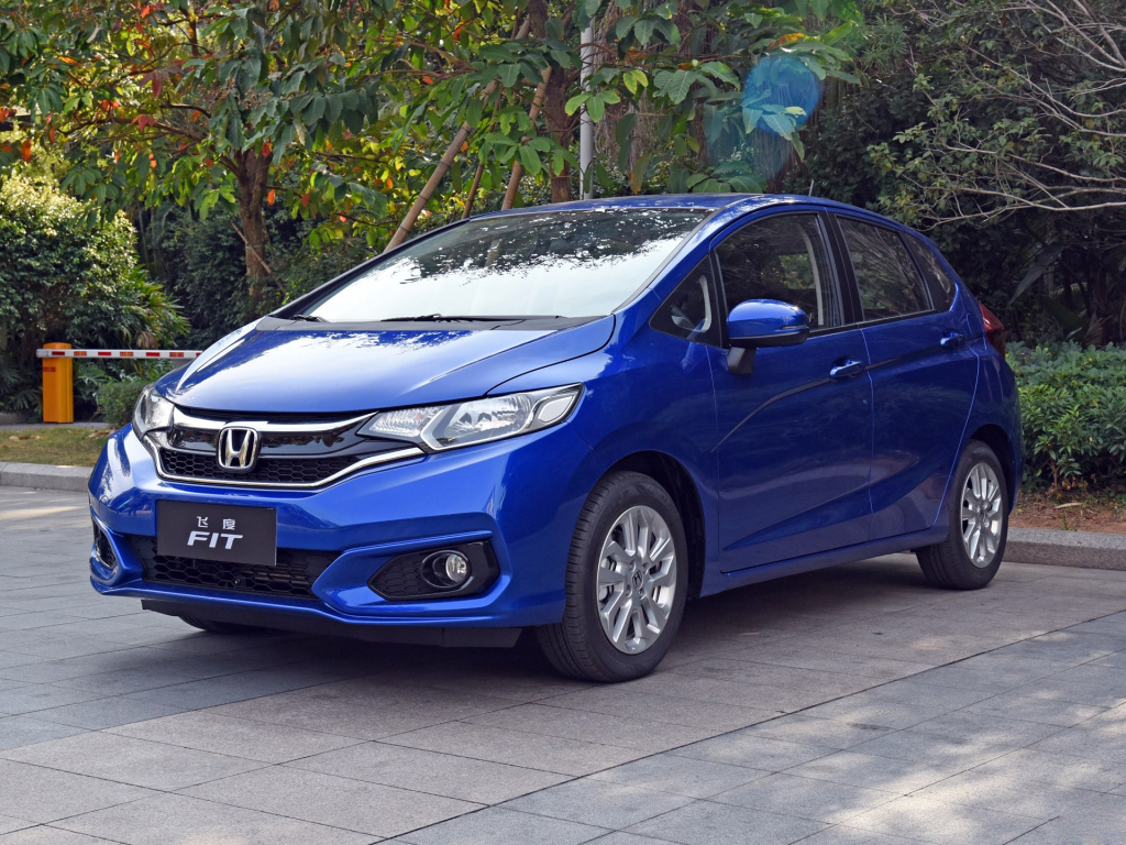 性价比高油耗低的车10万左右,最省油的买菜车推荐