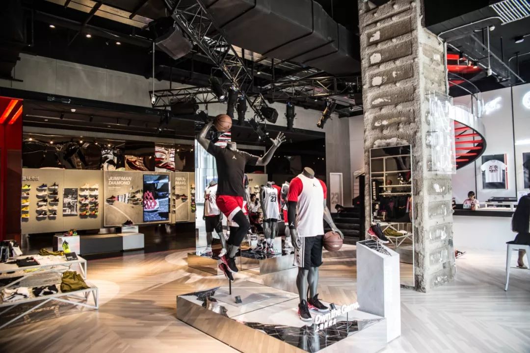 jordanaj1成都线下专卖店,探店jordan淮海体验店