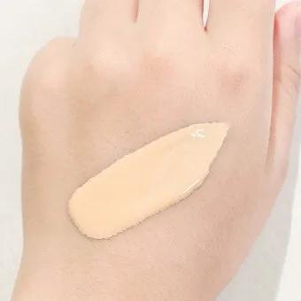 油皮春秋季公认最好的粉底液,油皮敏感肌养肤粉底