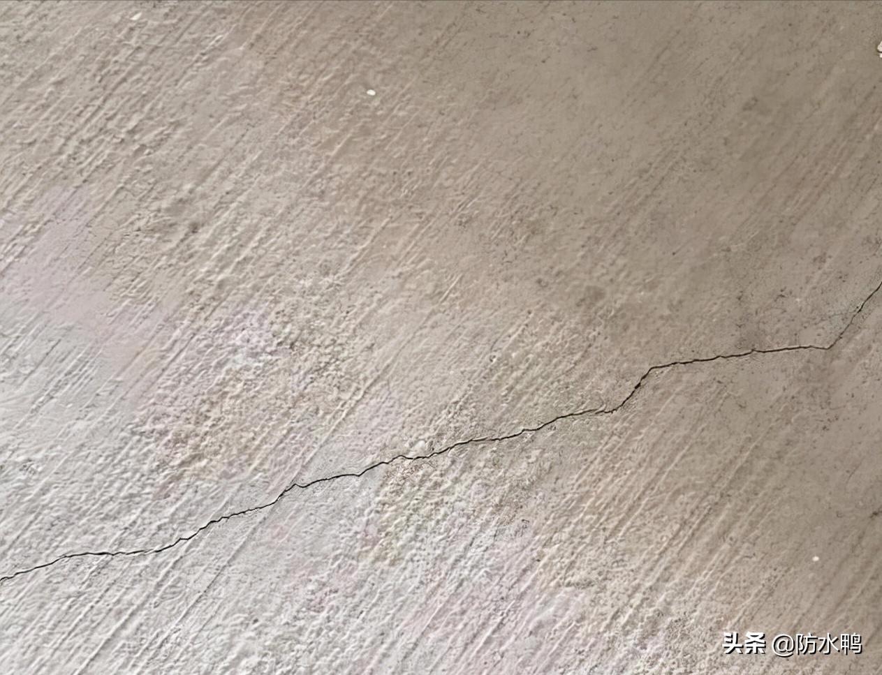 番禺区楼板裂缝漏水防水补漏知识,楼板防水漏水怎么办