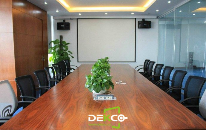 thinkpad如何连接投影,thinkpad通过哪个口连接投影仪