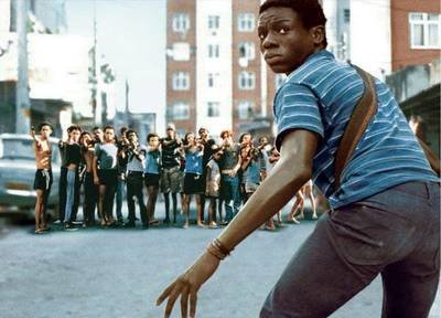 豆瓣评分8.9:一个被上帝抛弃了的上帝之城,里面的事你不会想看