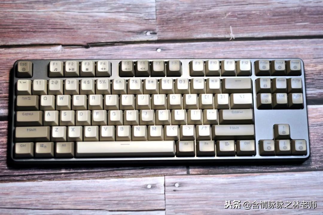 红轴正刻机械键盘,悦米红轴机械键盘