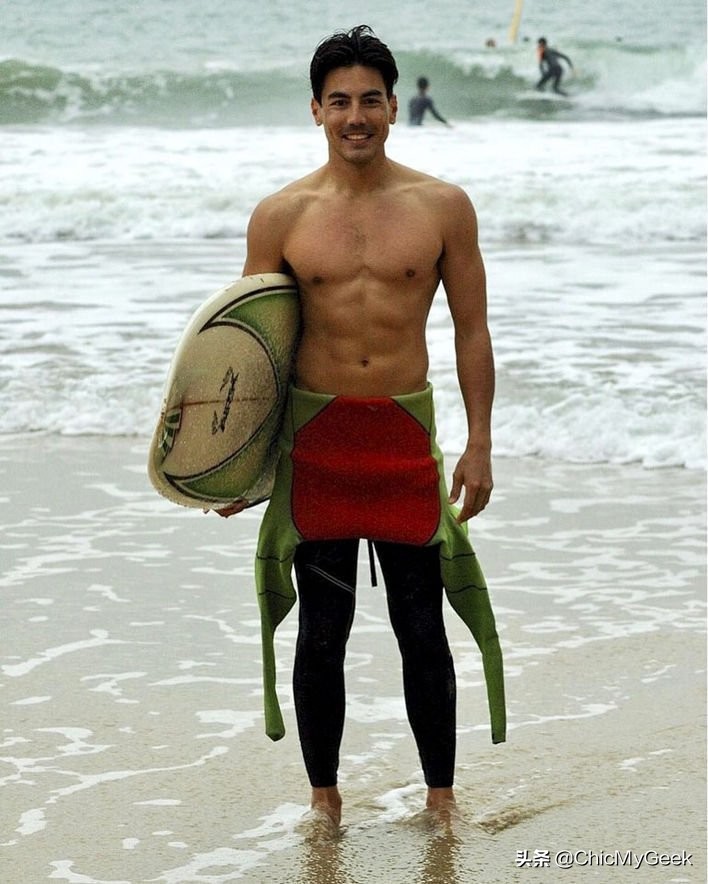 萧亚轩有过多少个鲜肉男友,出道20年交15位男友