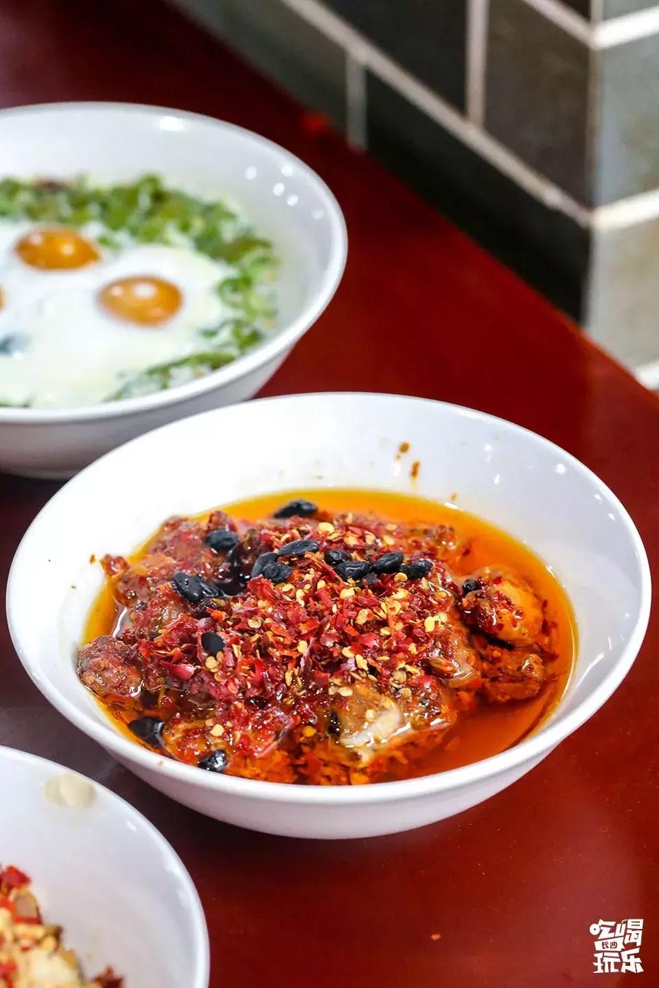 浏阳蒸菜腊鱼蒸豆豉,湖南特色浏阳蒸菜简单好吃又下饭