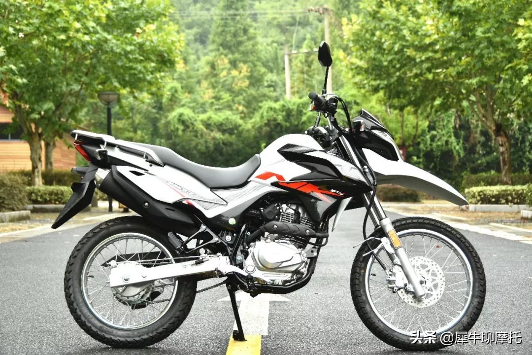 豪爵nk150s越野视频,豪爵nk150s越野摩托车试驾