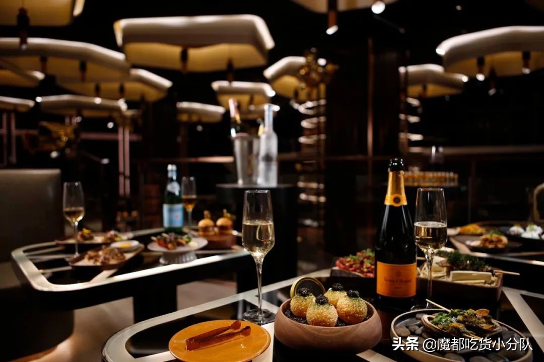 港式鸳鸯奶茶星巴克,星巴克的甜品推荐是什么样的呢