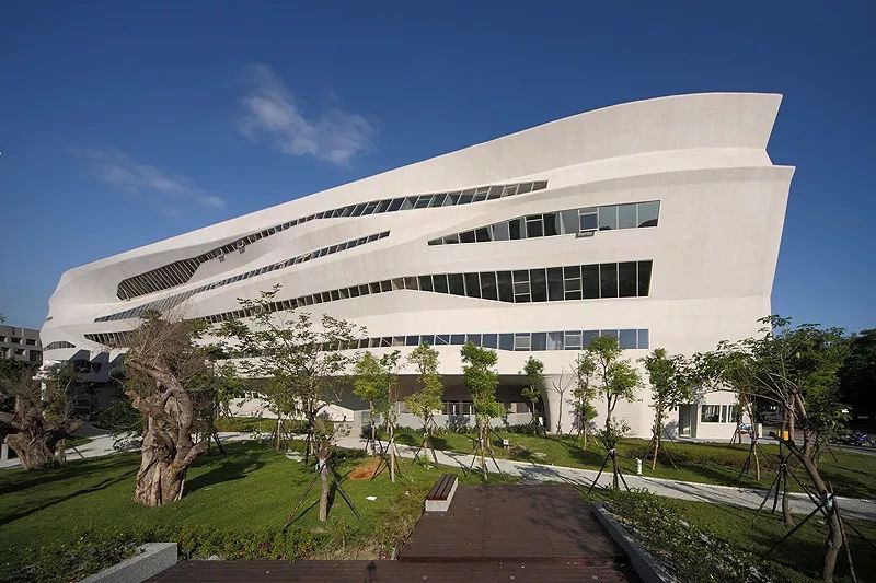 漫步台中，学建筑的中国人都应该去看看”的东海大学...