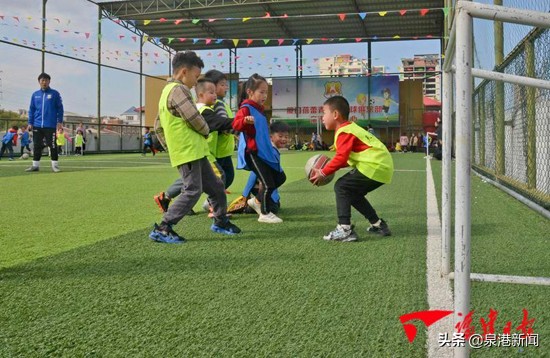 迎新年萌娃,萌娃舞狮舞龙迎接新学期