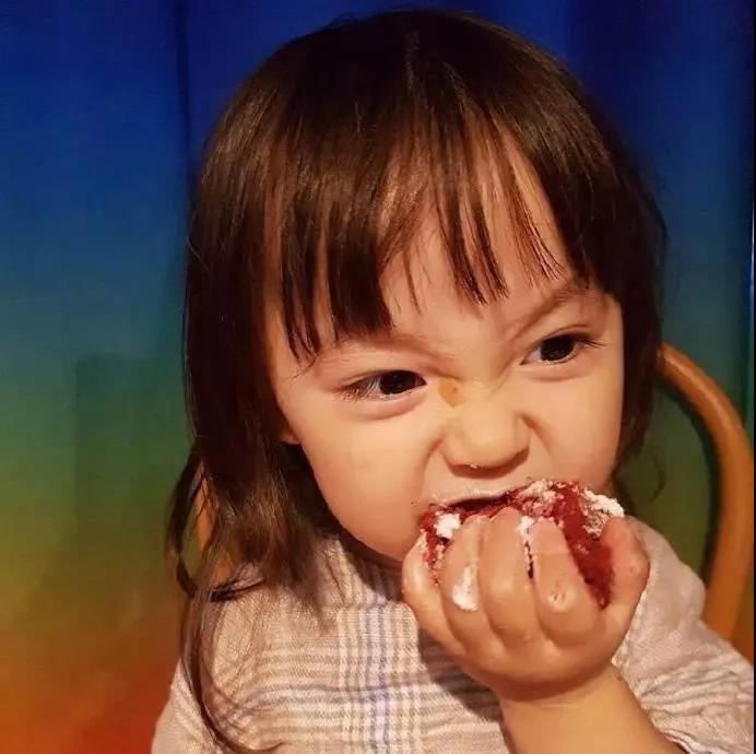 微信头像图片可爱萌娃男孩卡通,微信头像可爱小女孩萌娃卡通呆萌