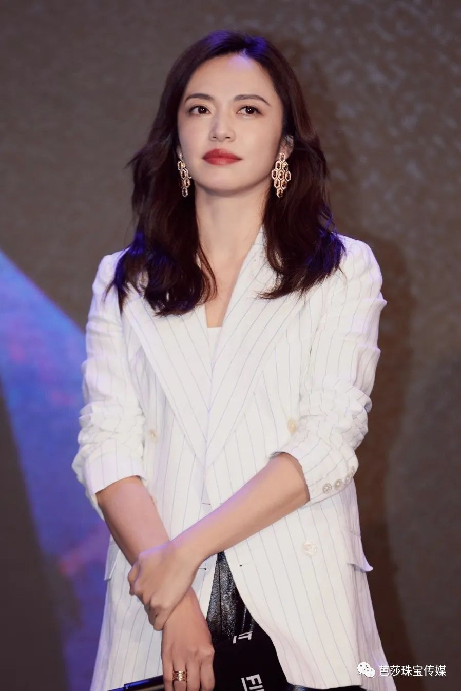 撞衫撞物尴尬瞬间,撞衫撞鞋子有点尴尬