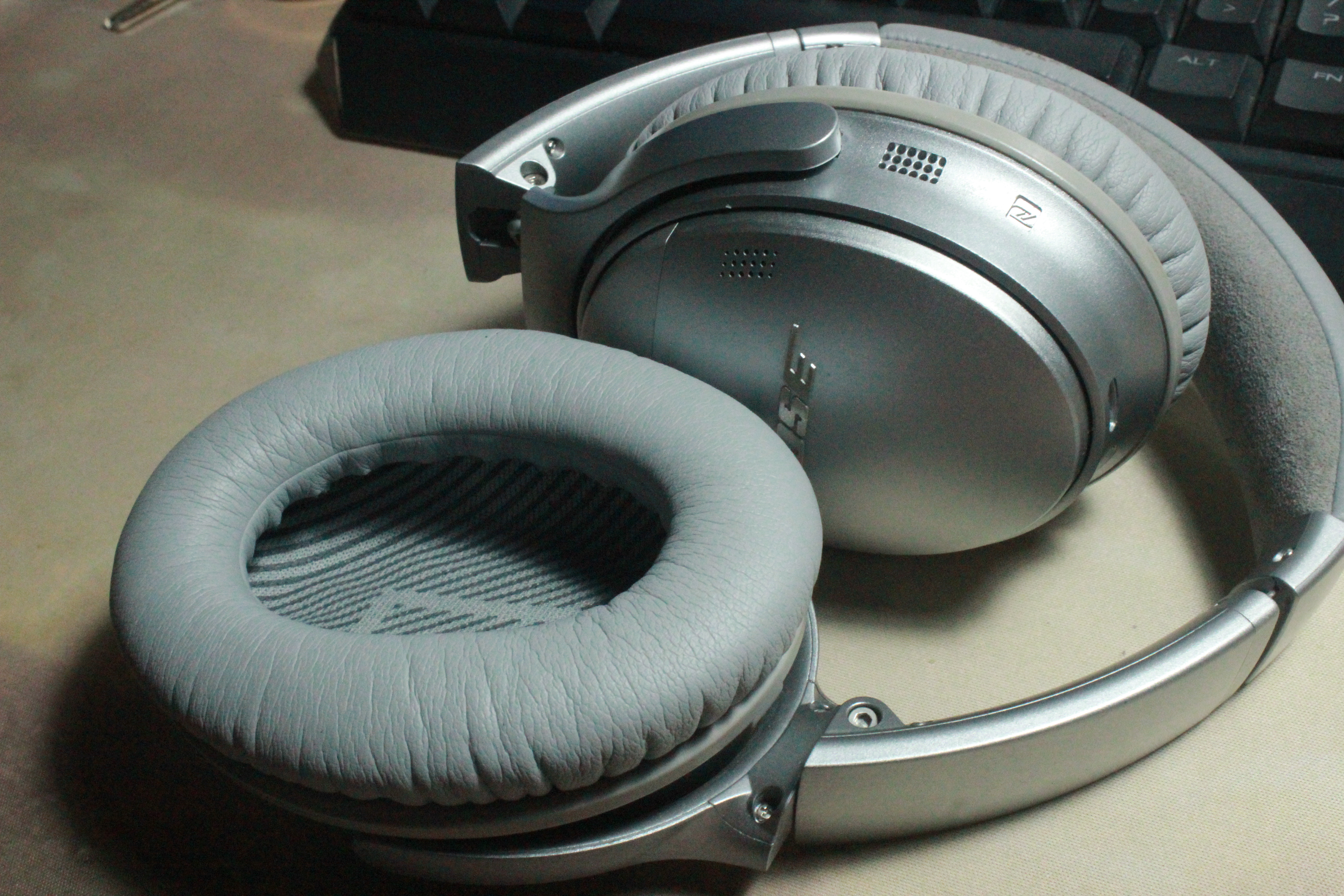 boseqc45官方耳套多少钱,boseqc35降噪耳机实体店试听