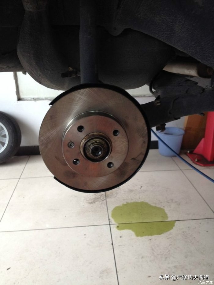 桑塔纳3000后轮鼓刹改碟刹,桑塔纳后轮鼓刹改碟刹教程