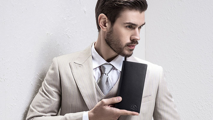 比爱马仕更高端的钱包,高级复古钱包