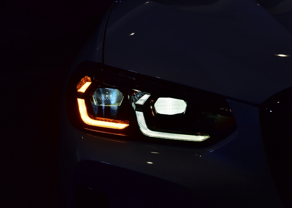 宝马x330i黑武士,宝马x3改装黑武士2020款