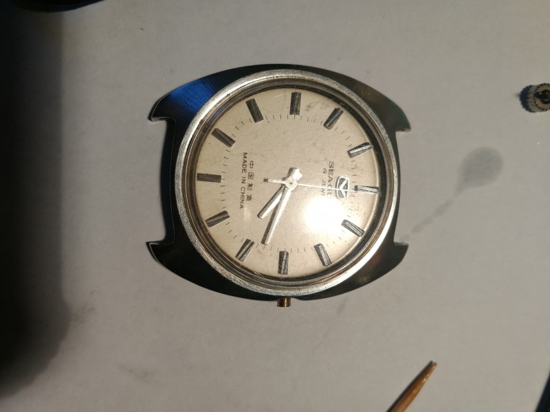 海鸥表博物馆第一展厅,中国第一块五星手表