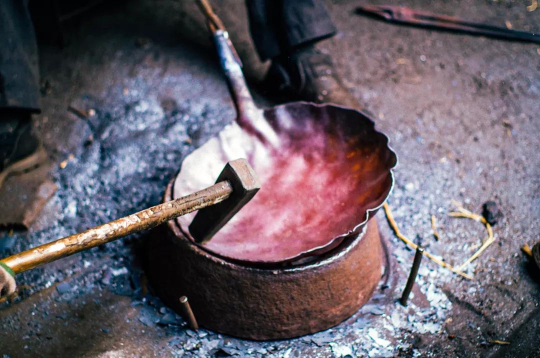 带锤花的章丘铁锅是真的吗,章丘铁锅到底是不是骗局