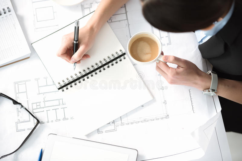 2022年广东专升本英语试题及答案,专升本英语考试技巧及方法