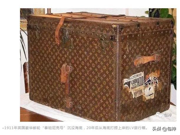 包神二手奢侈品,贴满徽章的包包lv