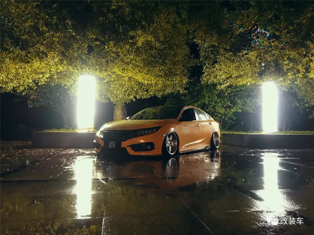 第10代思域亮点,战斗气息的10代思域