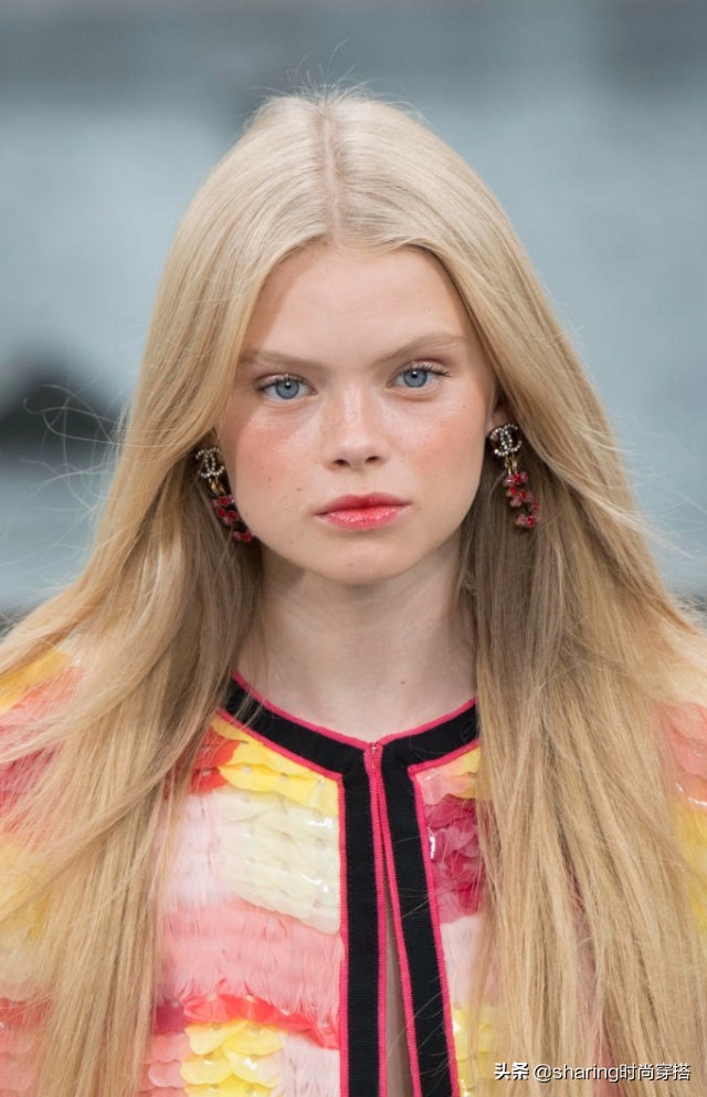 2020香奈儿秋冬发布会,chanel香奈儿早春走秀新款