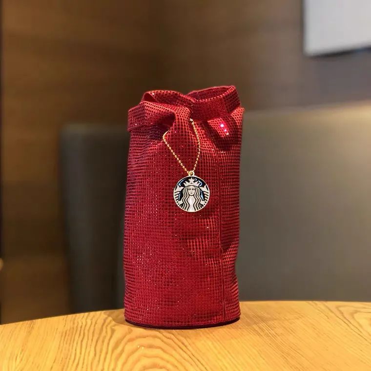 星巴克圣诞二哈杯,星巴克2022圣诞星杯冬日骄阳款