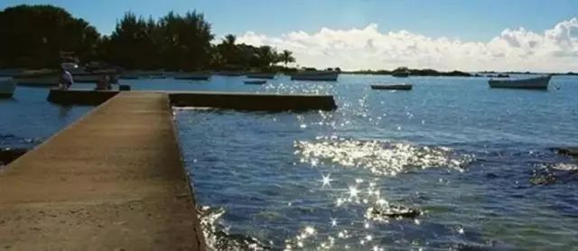 太阳镜防晒镜怎么选购,防晒太阳镜什么颜色好看