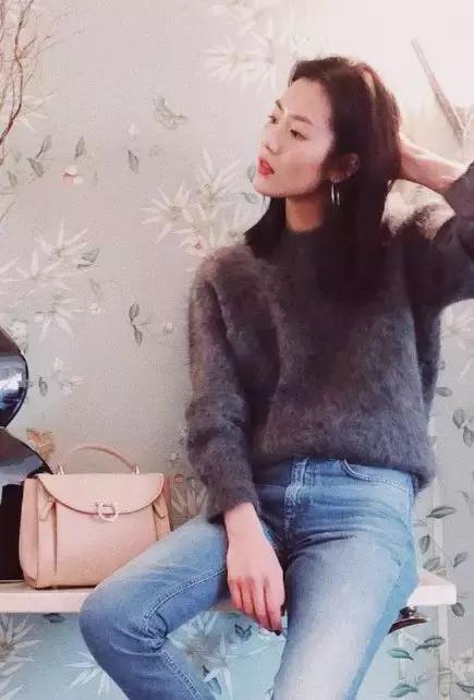 刘雯今年最流行的包,刘雯同款包时尚潮流大牌大容量