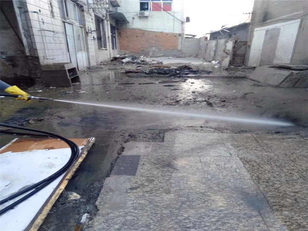 高压清洗机清洗厨房,日常洗涤是可以机洗的吗