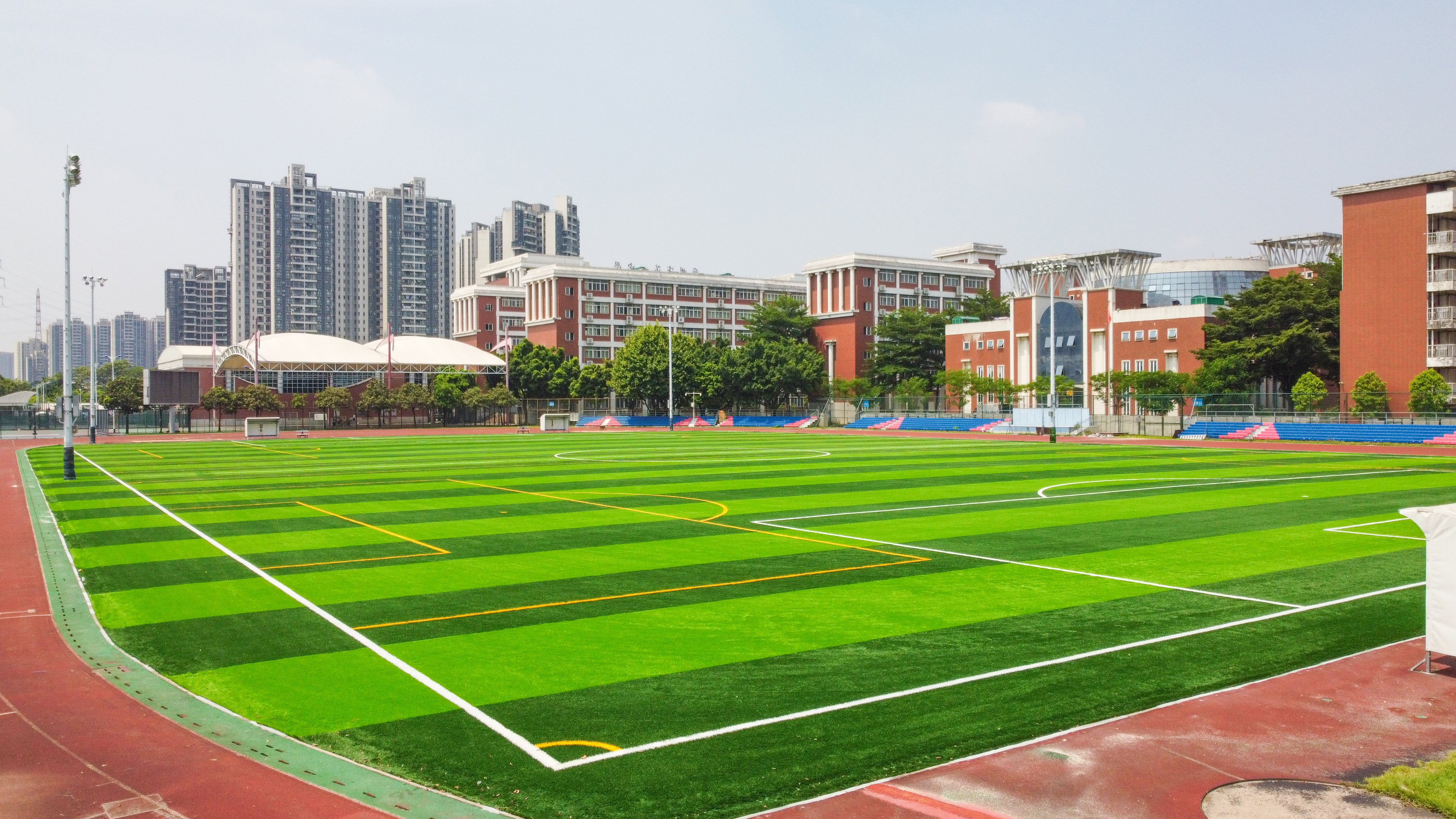 深知拟定8月8日为体育节背后的深意，球场灯公司：愿助一臂之力