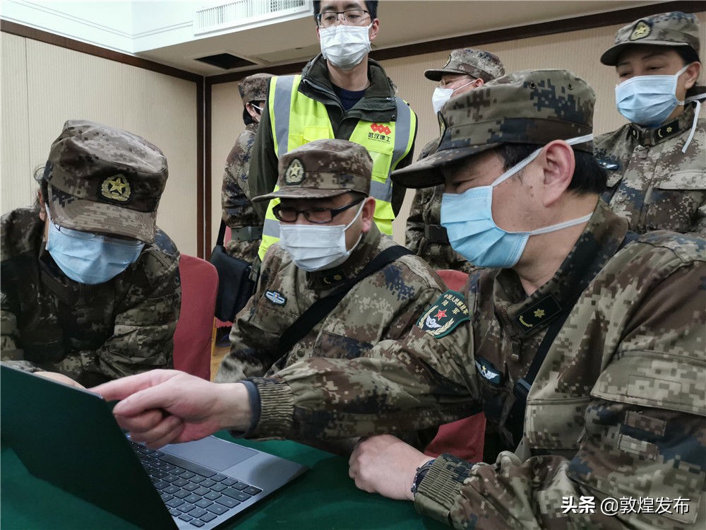 中国战役挺起民族脊梁 (武汉战役是我一辈子的骄傲)