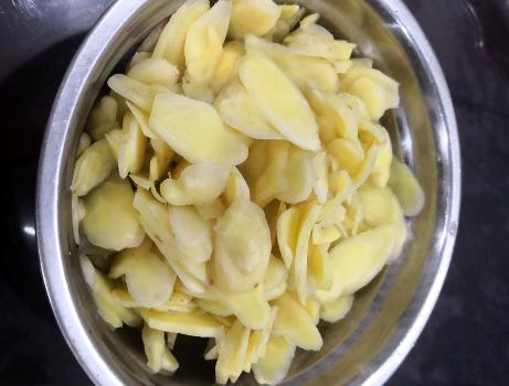 醋泡姜生姜需要蒸一下吗,醋泡姜的最简单直接泡法